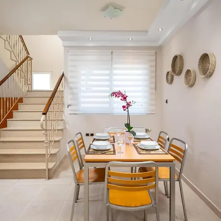 Willa Sunset View Paradisi *