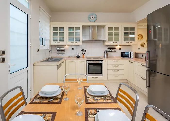 Sunset View Paradisi